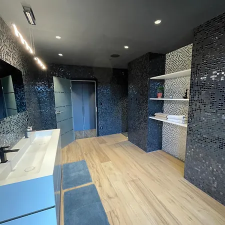 Ultra Modern 3min From Basel *